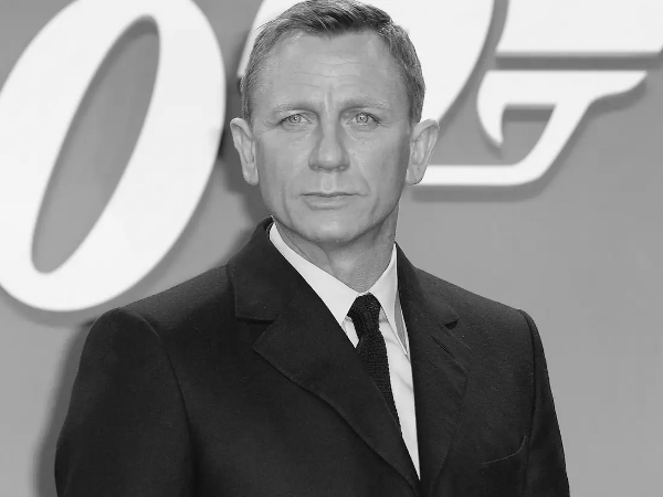 Daniel Craig